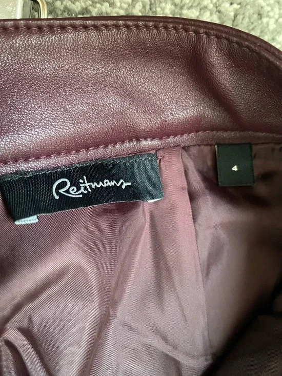 Reitmans Faux Leather Pencil Skirt - Plum - Picture 7 of 10